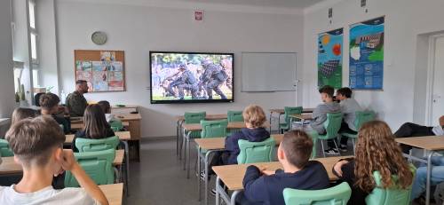 Edukacja z wojskiem
